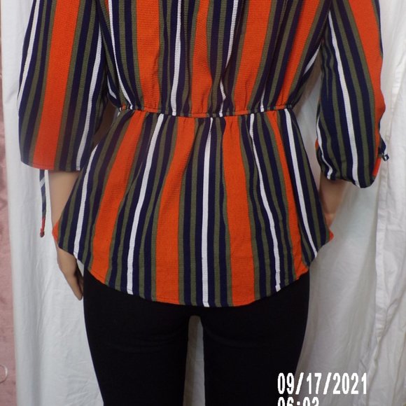 Business Casual Blouse with Zipper (M) - Picture 6 of 6